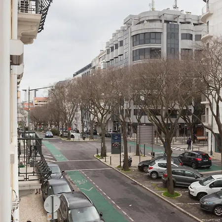 Flh Saldanha Spacious * Lisbon